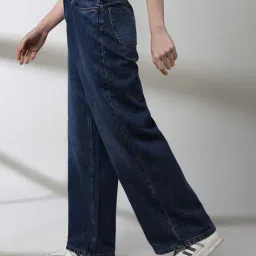 dnmx Women Lightly Washed High-Rise Wide-Leg Jeans image 2