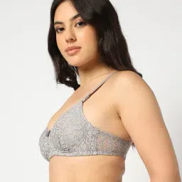 yousta Lace Lightly Padded Bra image 2