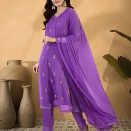 tanuka Women Embroidered Straight Kurta Set image 2