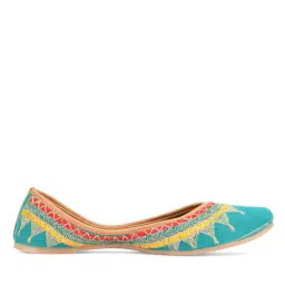indie picks Handcrafted Embellished Juttis image 2