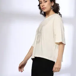 dnmx Women Minnie Mouse Print Boxy Fit T-Shirt image 2