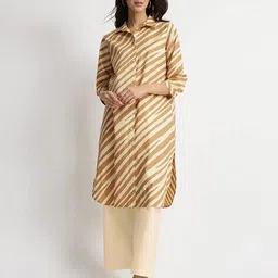 pink fort Women Geometric Suit Set image 2