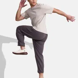 neemans Men Round-Toe Slip-On Shoes image 2