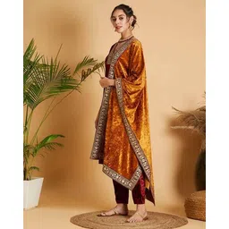 shae by sassafras Women Embroidered Stole image 2