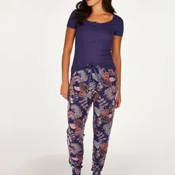 hunkemoller Petite Leaf Print Pyjamas image 3