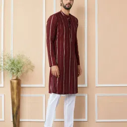see designs Men Embellished Regular Fit Long Kurta image 3