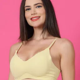 prettycat Women Lightly-Padded Non-Wired Bra image 3