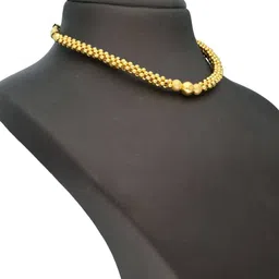 malabar gold & diamonds Yellow Gold Short Necklace image 3