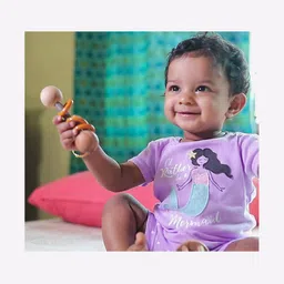 ariro Wooden Rattle Dumbbell with Rings image 3