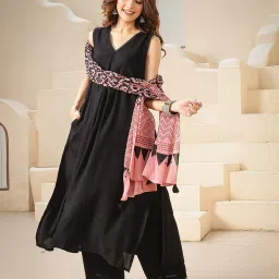 kimayra Women A-line Kurta Set image 3