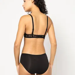 yousta Non-Wired Lightly Padded Lace Bra image 3