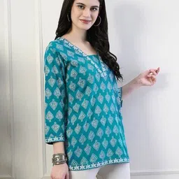 anzi Women Block Print A-Line Kurti image 3
