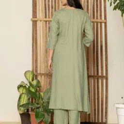 fabmoha Women V-Neck A-Line Kurta Set  image 3