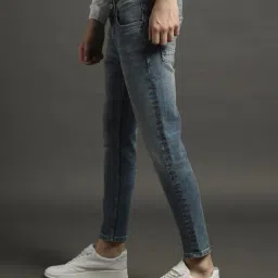 lee cooper Men Mid-Wash Cropped Slim Fit Jeans image 3