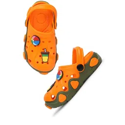 trase Boys Round-Toe Slingback Clogs with Applique image 4