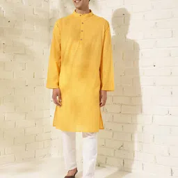 fabindia Men Printed Regular Fit Long Kurta with Mandarin Collar image 4