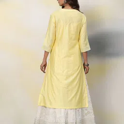 biba Women Embroidered Straight Kurta with Insert Pocket image 4