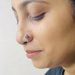 arte Women Oxidized Sterling Silver Clip-On Nose Pin image 4