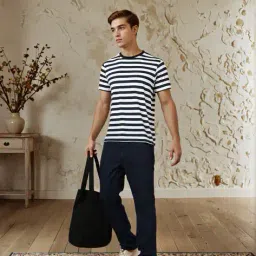 Shein Full Length Fly With Button Closure Clean Wash Jeans image 4