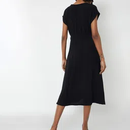 max Women  Wrap Midi Dress image 4