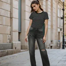 Shein Full Length Mid Distress Straight Fit Jeans image 4