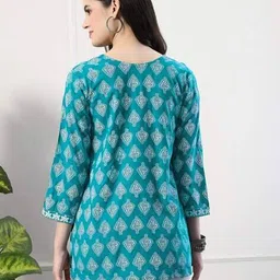 anzi Women Block Print A-Line Kurti image 4
