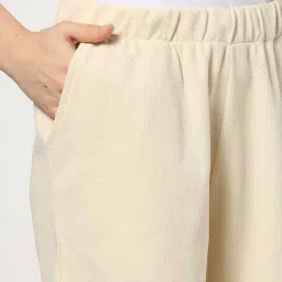 rio Women Mid-Rise Cotton Waffle Shorts image 4