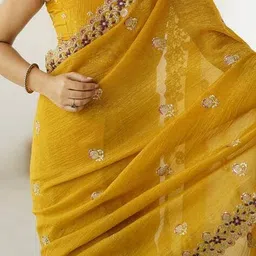 ri-wah Women Saree with Embroidered Scalloped Border image 4