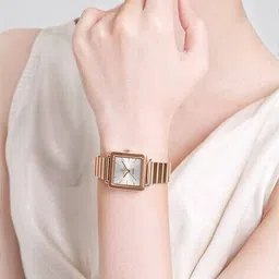 naviforce Women Square Dial Analogue Watch  image 4