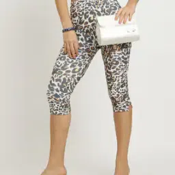 Shein Slim Fit Mid-Calf Length Ankle Slit Animal Print Capris-image-7