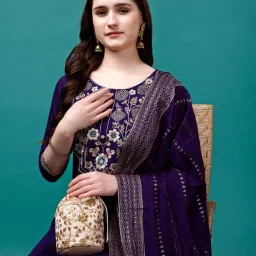 berrylicious Women Embroidered Straight Kurta with Pants & Dupatta image 5