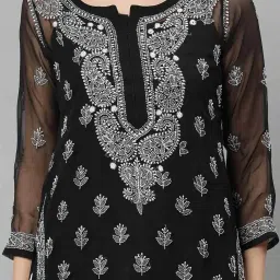 sevachikan Women Embroidered Straight Kurta image 5