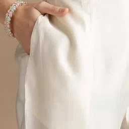 svaraa Women Cotton Chanderi Kurta Set image 5