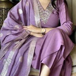 silk city surat Women Self-design Straight Kurta Set image 1