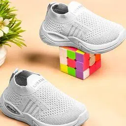 kats Men Sneakers with Synthetic upper-picture-19