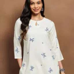 melange by lifestyle Women Floral Print Straight Kurti image 1