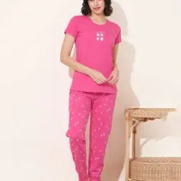 quira Women Typographic Print T-Shirt & Pyjamas Set-picture-51