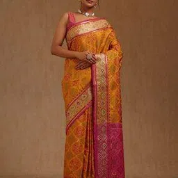 soch Women Floral Woven Banarasi Saree with Contrast Border-picture-32