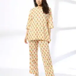 Women Floral Print Cotton Top & Pyjamas Set-image-9