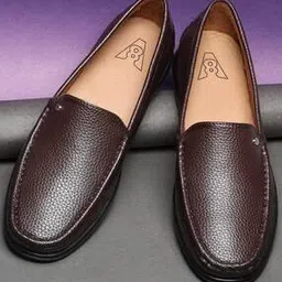 Men Round-Toe Slip-On Loafers-image-11