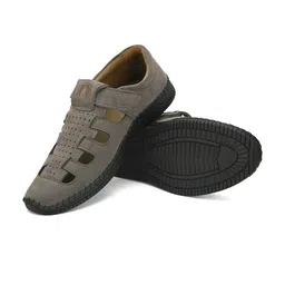 Rising Wolf Men Suede Shoe-Style Sandals image 4