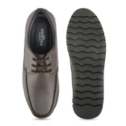 INVICTUS Men Square Toe Textured Formal Derbys image 3