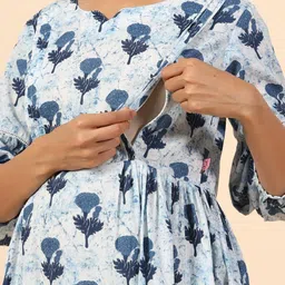 Ikk Kudi by Seerat Maternity Floral Print Puff Sleeves Pure Cotton Fit & Flare Midi Dress image 2