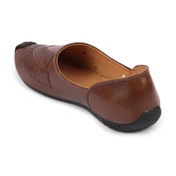 FAUSTO Men Brown Textured PU Mojaris image 3