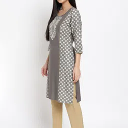 AURELIA - The Aure Collection Women Grey & Silver Ethnic Motifs Mughal Print Kurta with Trousers image 4