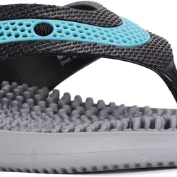 bata Men's Slip-on Slipper image 4