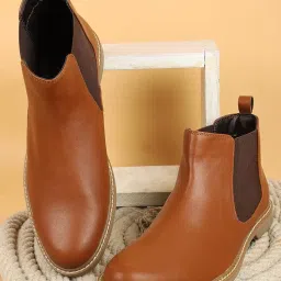 carlton london Men's Slip-On Boots image 1