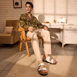 mochi Men's Stylish Comfort Buckle Closure Sandals image 1