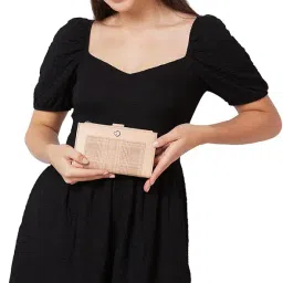 caprese AVERY image 1