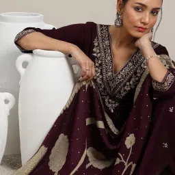 libas Women's Rayon Kurta Set image 5